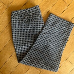 Hilary Radley Women’s Sz 14 Geometric Print Crop Blue/White Flat Front Pockets